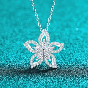 S925 Sterling Silver Moissanite Necklace for Women, Sweet Flower Pendant, Exquisite and Elegant