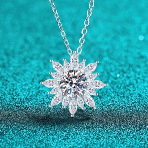 S925 Sterling Silver Moissanite Sunflower Necklace for Women, Clavicle Chain, Minimalist Pendant, Luxury Style