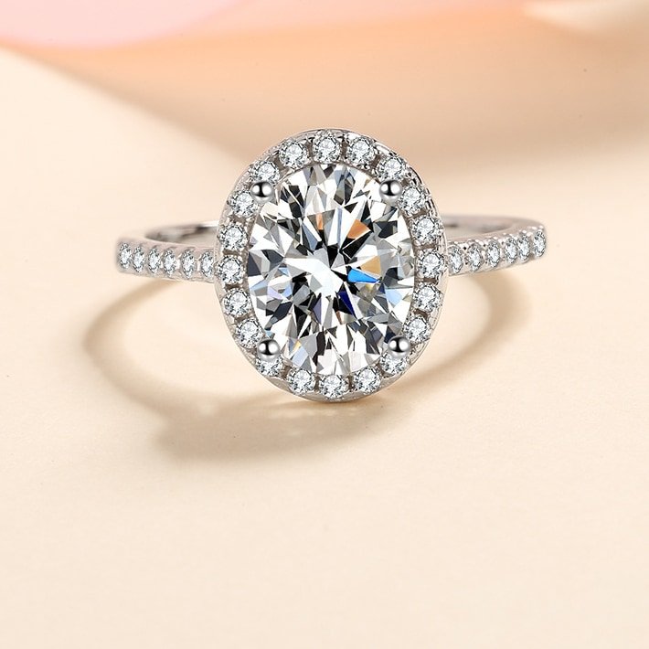 925 Silver Women's Ring with Micro-Setting Oval 1ct 2ct Moissanite Wedding Band