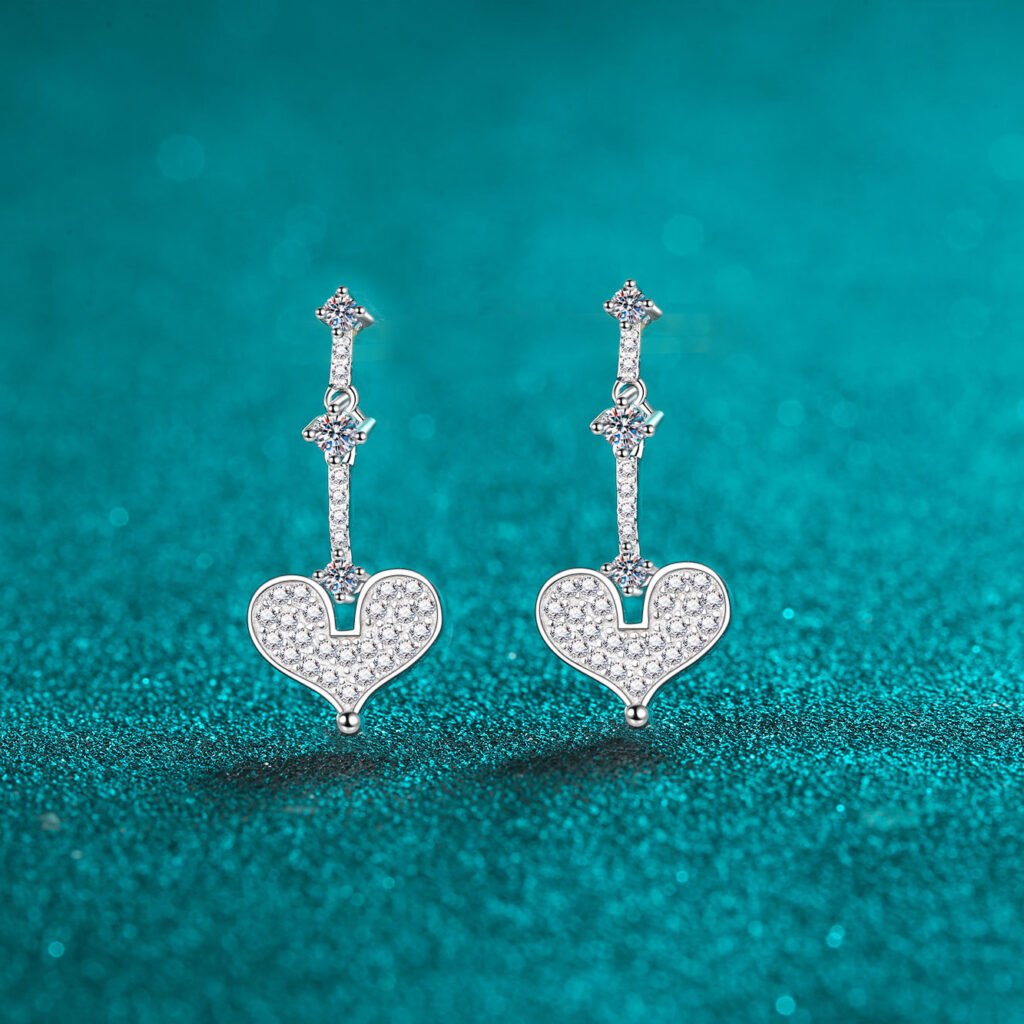 S925 Sterling Silver Plated Champagne Gold Heart-shaped Moissanite Stud Earrings for Women, 70 Points, Sweet and Simple Daily Style