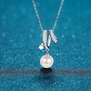 S925 Sterling Silver Clavicle Chain Necklace for Women, Cross Style, 8mm Flawless Freshwater Pearl Moissanite Necklace