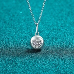 S925 Sterling Silver Moissanite Necklace for Women, Heart-Shaped Pendant, Exquisite Fashion Accessory Gift