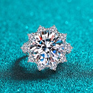 S925 Sterling Silver Ring for Women 10 Carat Luxury Moissanite Ring Factory Direct Wholesale