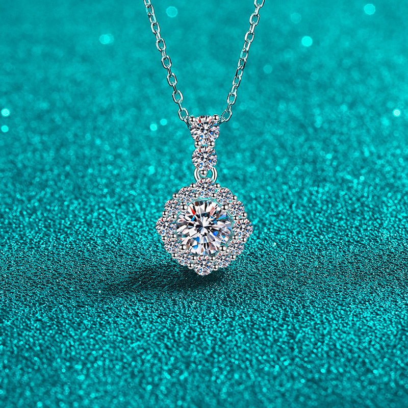 S925 Silver Moissanite Necklace for Women, Round Pendant, Fashion Commuter Style, Simple and Versatile, Daily Wear, OL Style