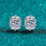 S925 Sterling Silver Moissanite Stud Earrings for Women, Oval Shape, Luxurious and Elegant, Fashionable and Versatile