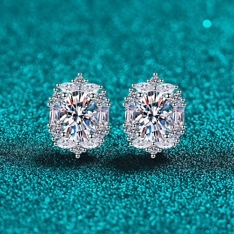 S925 Sterling Silver Moissanite Stud Earrings for Women, Oval Shape, Luxurious and Elegant, Fashionable and Versatile