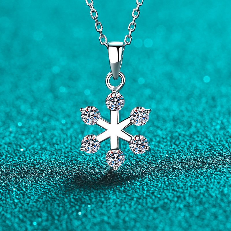 S925 Sterling Silver Moissanite Snowflake Pendant Necklace for Women, Simple and Elegant, Valentine's Day Gift for Friends