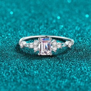S925 Sterling Silver Moissanite Ring for Women Emerald Square Ice Ring Exquisite Simple High-End