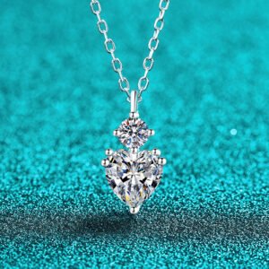 S925 Sterling Silver Moissanite Necklace, Heart Pendant, Sweet and Elegant Light Luxury Jewelry