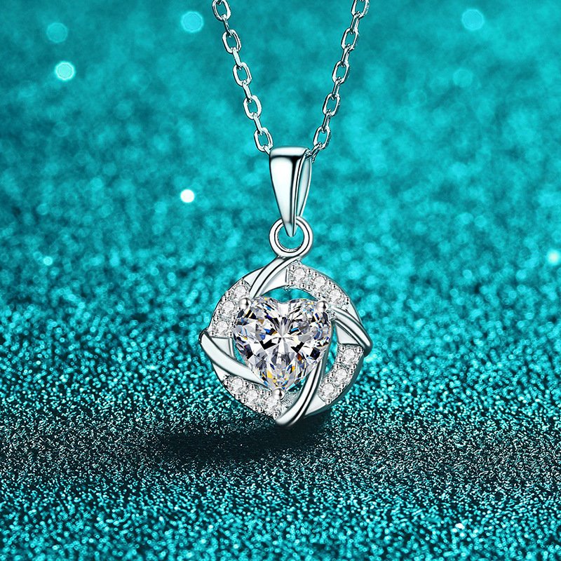S925 Sterling Silver Moissanite Necklace for Women Heart Swirl Pendant Ins Style Elegant Collarbone Chain