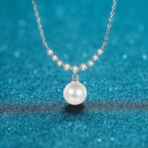 S925 Sterling Silver Clavicle Chain Necklace for Women 8mm Flawless Freshwater Pearl Smiley Moissanite Necklace