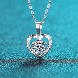 S925 Silver Love Heart Necklace Fashion Ins Style Factory Direct Moissanite Pendant