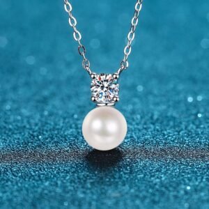 925 Sterling Silver Collarbone Necklace for Women, 8mm Flawless Freshwater Pearl and 0.5ct Moissanite