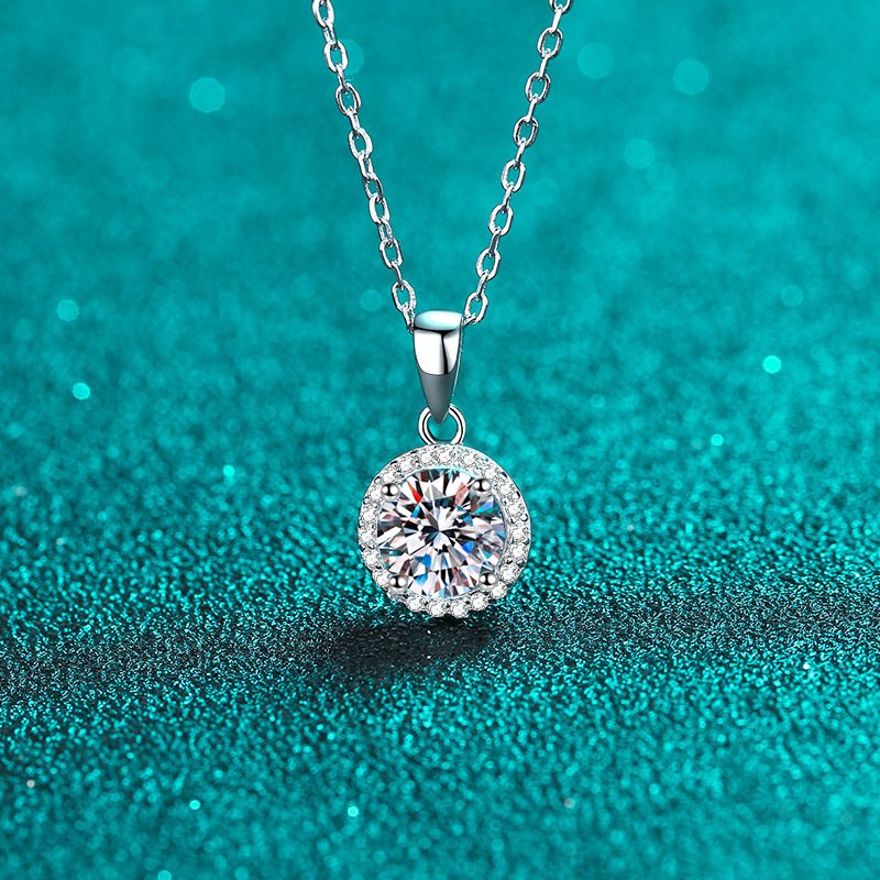 S925 Sterling Silver Necklace for Women with 1 Carat Moissanite Round Pendant Collarbone Chain