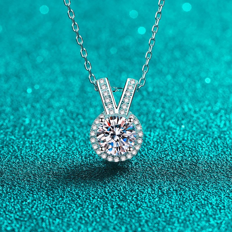 S925 Sterling Silver Moissanite Necklace Sweet Rabbit Ear Pendant Minimalist Daily Commute Simple High-End Design