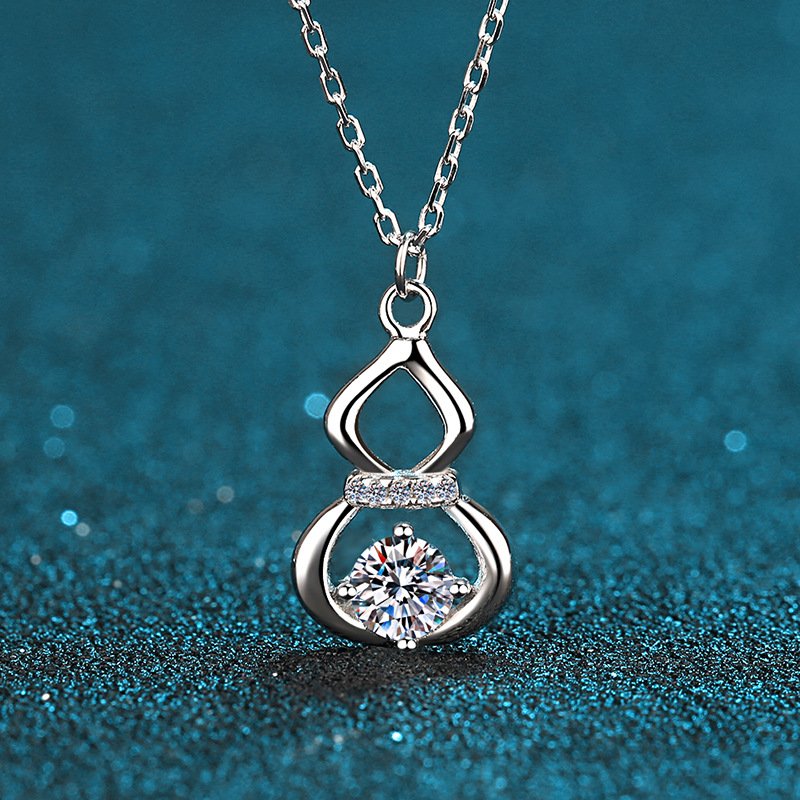 S925 Sterling Silver Necklace for Women with 0.5ct Moissanite Gourd Pendant, Four-Prong Setting, Collarbone Chain, Wholesale