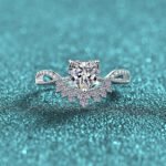 S925 Sterling Silver Moissanite Ring for Women Heart Hollow-Out Band Sweet Light Luxury Holiday Gift