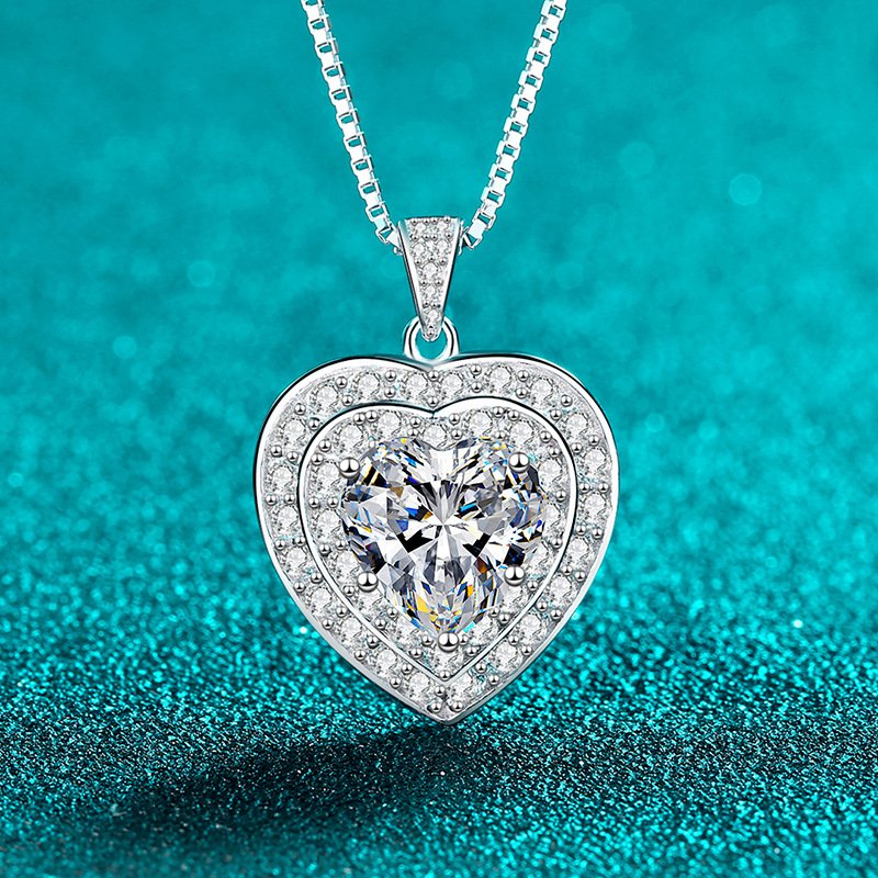 S925 Sterling Silver Moissanite Necklace for Women Heart Sweet Pendant Light Luxury Exquisite Daily Versatile