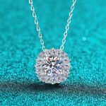 S925 Sterling Silver Moissanite Necklace for Women, Luxurious Square Pendant, Exquisite and Elegant Choker