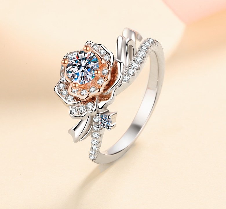 A Rose S925 Silver Women's Ring 50 Points Moissanite Ring Two-Tone Rose Gold 520 Valentine's Day Gift