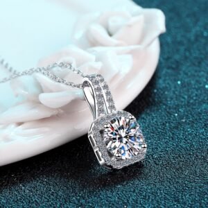 S925 Sterling Silver Necklace Four-Prong Moissanite Pendant Choker Chain Factory Direct
