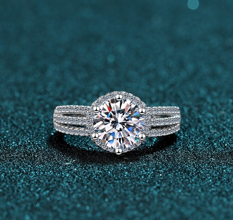 2 Carat Moissanite Six Prong Engagement Ring for Women