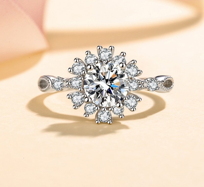 New 925 Sterling Silver Ring for Women 1 Carat Moissanite Flower Design, Valentine's Gift