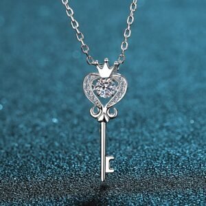 S925 Sterling Silver Necklace Clavicle Chain Pendant 30-Point Moissanite
