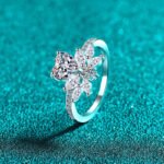 S925 Sterling Silver Moissanite Ring for Women Heart Hand Bouquet Exquisite Festive Gift
