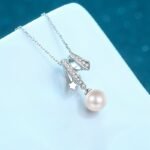 S925 Sterling Silver Clavicle Chain Necklace for Women, Cross Style, 8mm Flawless Freshwater Pearl Moissanite Necklace