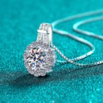 S925 Sterling Silver Moissanite Sunflower Pendant Necklace for Women, Ins Simple Fashion Versatile