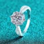 S925 Sterling Silver Moissanite Ring for Women, Oval Shape, Luxurious and Elegant, Fashionable