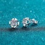 S925 Sterling Silver Earrings for Women, Simple Four-Claw Moissanite Stud Earrings, Factory Direct