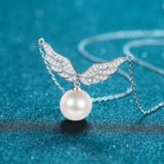 S925 Sterling Silver Clavicle Chain Necklace for Women 10mm Flawless Pearl Angel Wings Moissanite Pendant