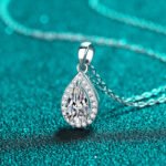 S925 Sterling Silver Pendant Necklace for Women 5*8 Pear Shape Moissanite Collarbone Chain with Pavé Setting Factory Wholesale