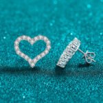 S925 Sterling Silver Moissanite Heart Stud Earrings for Women Sweet Cute Fresh Daily Versatile