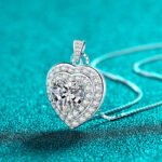 S925 Sterling Silver Moissanite Necklace for Women Heart Sweet Pendant Light Luxury Exquisite Daily Versatile