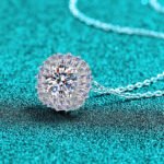 S925 Sterling Silver Moissanite Necklace for Women, Luxurious Square Pendant, Exquisite and Elegant Choker