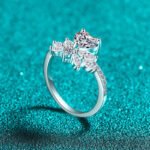 S925 Sterling Silver Moissanite Ring for Women Heart Hand Bouquet Exquisite Festive Gift
