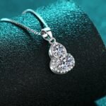S925 Sterling Silver Moissanite Pendant Necklace for Women, Gourd-Shaped Heart Pendant, New Chinese Style, Minimalist Cool