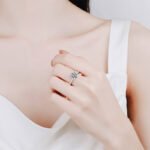 S925 Sterling Silver Ring for Women 2 Carat Moissanite Band Factory Wholesale