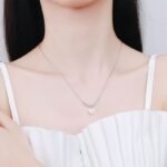 S925 Sterling Silver Clavicle Chain Necklace for Women 8mm Flawless Freshwater Pearl Smiley Moissanite Necklace