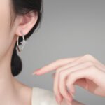S925 Sterling Silver Moissanite Stud Earrings for Women, Four-Leaf Clover Ear Cuff, Exquisite and Elegant, Light Luxury High-End