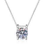 Classic Bull Head Pendant Necklace in 925 Silver with 1 Carat Moissanite, Simple Style for Women