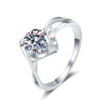 S925 Sterling Silver Angel Kiss 1 Carat Moissanite Ring for Women